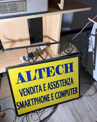 Insegna Altech con staffa decorativa in ferro