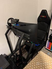 Postazione simracing completa di monitor