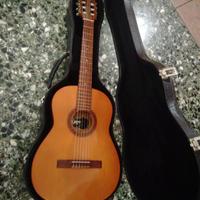 Chitarra classica amplificata Giannini