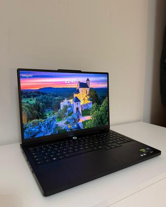 Lenovo Legion Pro 5 16IAX10H Notebook Gaming