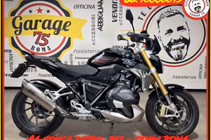 BMW R 1250 R TRIPLE BLACK - 2023