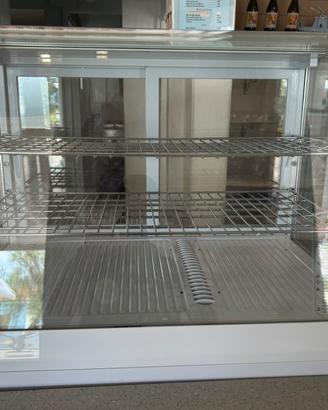 Vetrina refrigerante per bar e ristoranti 