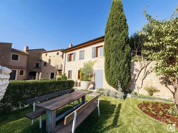 CASA SEMINDIPENDENTE A CAPRINO VERONESE