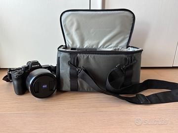 Sony Alpha A7 IV + Obiettivo Batis 2/40 CF + acc