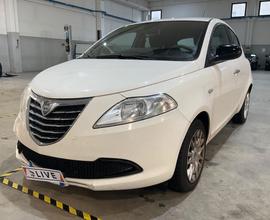 Lancia Ypsilon 1.2 69 CV 5 porte Silver