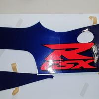 Adesivo emblema carena ant.dx gsx750r 96-99