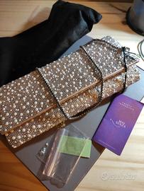 Pochette Twenty Fourhaitch mod. Cristalli e Perle