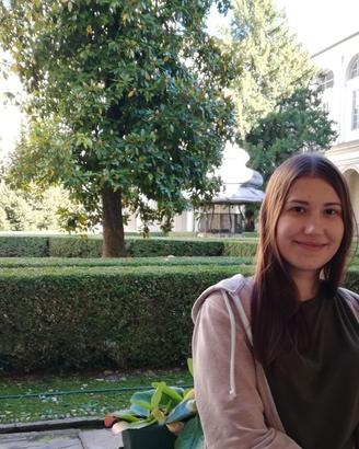 Insegnante di lingua russa, traduttrice