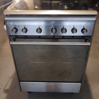 Cucina a gas con forno