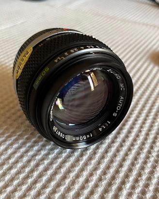 OLYMPUS ZUIKO MC 50 mm f/1.4
