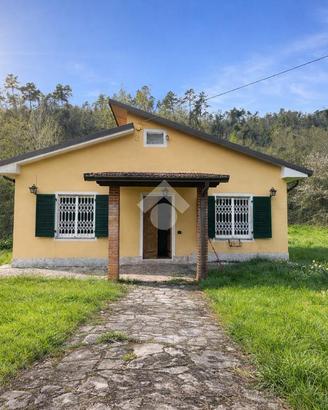 CASA INDIPENDENTE A ROCCHETTA DI VARA