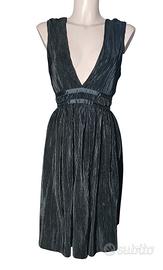 abito plissettato scolo V profondo