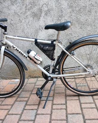 Mountain bike da 26 pollici 