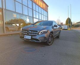 MERCEDES-BENZ GLA 200 d Premium