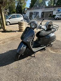 Vespa gts 300