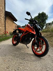 KTM 390 Duke 2024 | 1.703 km | 5.100 €