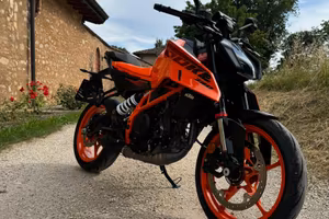 KTM 390 Duke 2024 | 1.703 km | 5.100 €