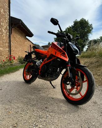 KTM 390 Duke 2024 | 1.703 km | 5.100 €