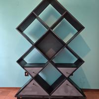 libreria moderna geometrica a rombi con cassetti