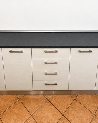Mobile cucina / Credenza 240cm con piano scuro