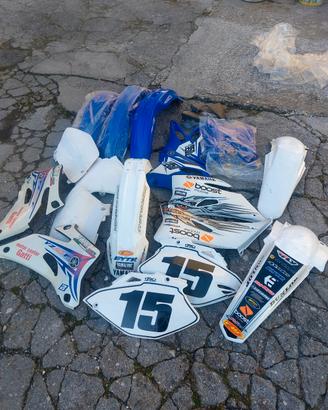 PLASTICHE PER VARI MODELLI MOTO DA ENDURO/CROSS 