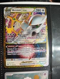 Arceus v astro 30th carta Pokemon 