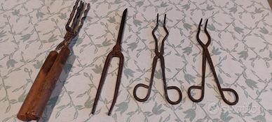 Set di 4 antichi arricciacapelli