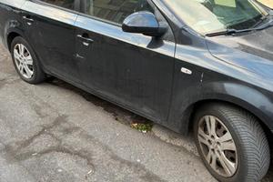 Auto Kia Ceed