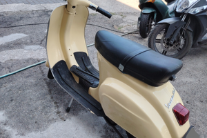 Vespa 50 special