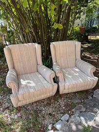 Coppia poltrone vintage con gambe anteriori spillo