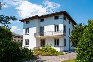 Villa in Piazza delle Cooperative 24 Rauscedo