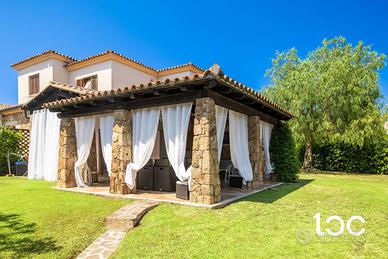 Splendida villa con giardino privato