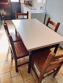 Tavolo con gambe di legno + 5 sedie legno massello