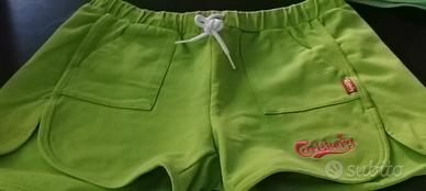 pantaloni corti sportivi