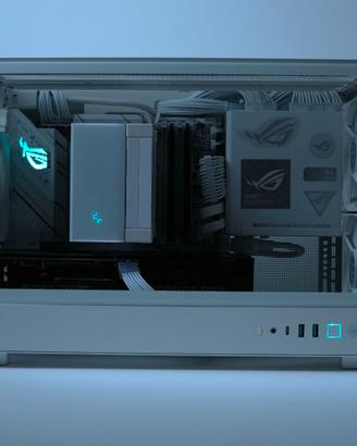 PC Gaming mATX - AMD Ryzen 7 7700 / RTX 5070 SFF