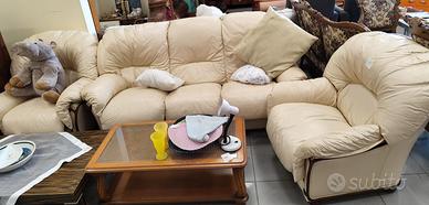 Codice: 9130  SALOTTO STILE CALSSICO CON STRUTURA