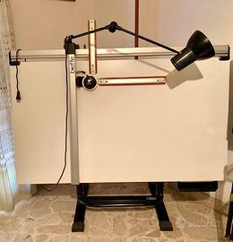 TAVOLO CON TECNIGRAFO BIEFFE E SGABELLO