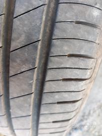  4 pneumatici estivi Goodyear  175/65R14