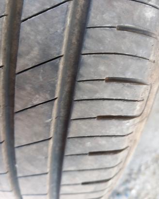  4 pneumatici estivi Goodyear  175/65R14