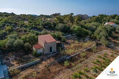 Rustico Carlofortino con terreno