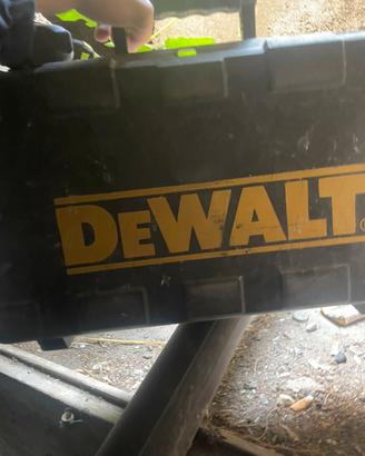 martello tassellatore a batteria DeWalt