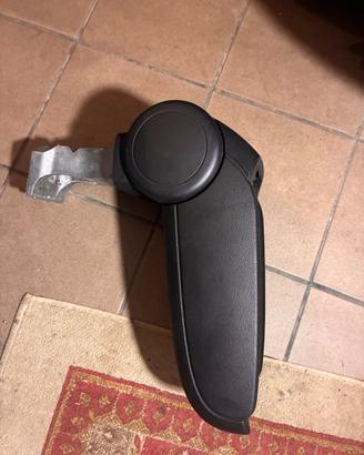 bracciolo centrale audi a3 8p