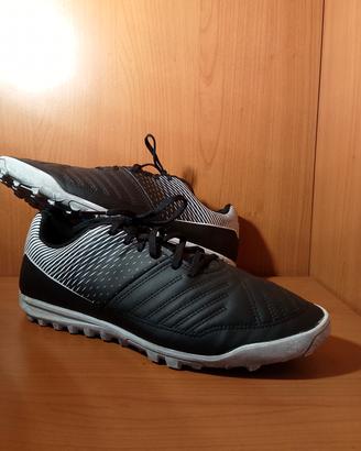 Kipsta Agility 100 HG, Taglia 43, usate 2 volte.