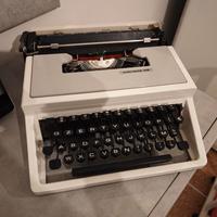 macchina da scrivere  Underwood 310 Olivetti