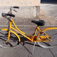 Bicicletta d'epoca con freni a bacchetta