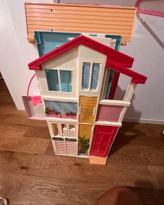 Casa Barbie richiudibile