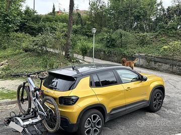 Jeep Avenger 1.2 Turbo Summit con Gancio Traino