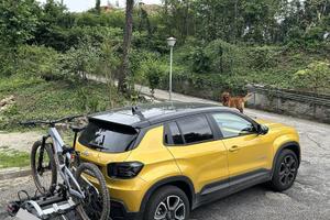 Jeep Avenger 1.2 Turbo Summit con Gancio Traino