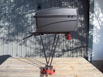 portapacchi con bauletto