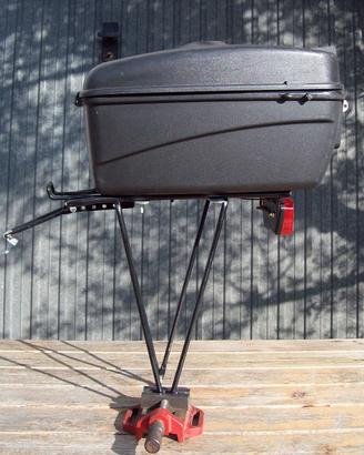 portapacchi con bauletto